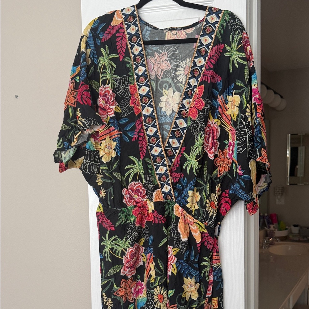 New! Cupshe Floral V-Neck Kimono Romper
